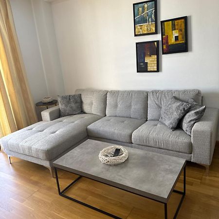 Ithaki Phinikoudes Apartment No. 204 Larnaca Buitenkant foto