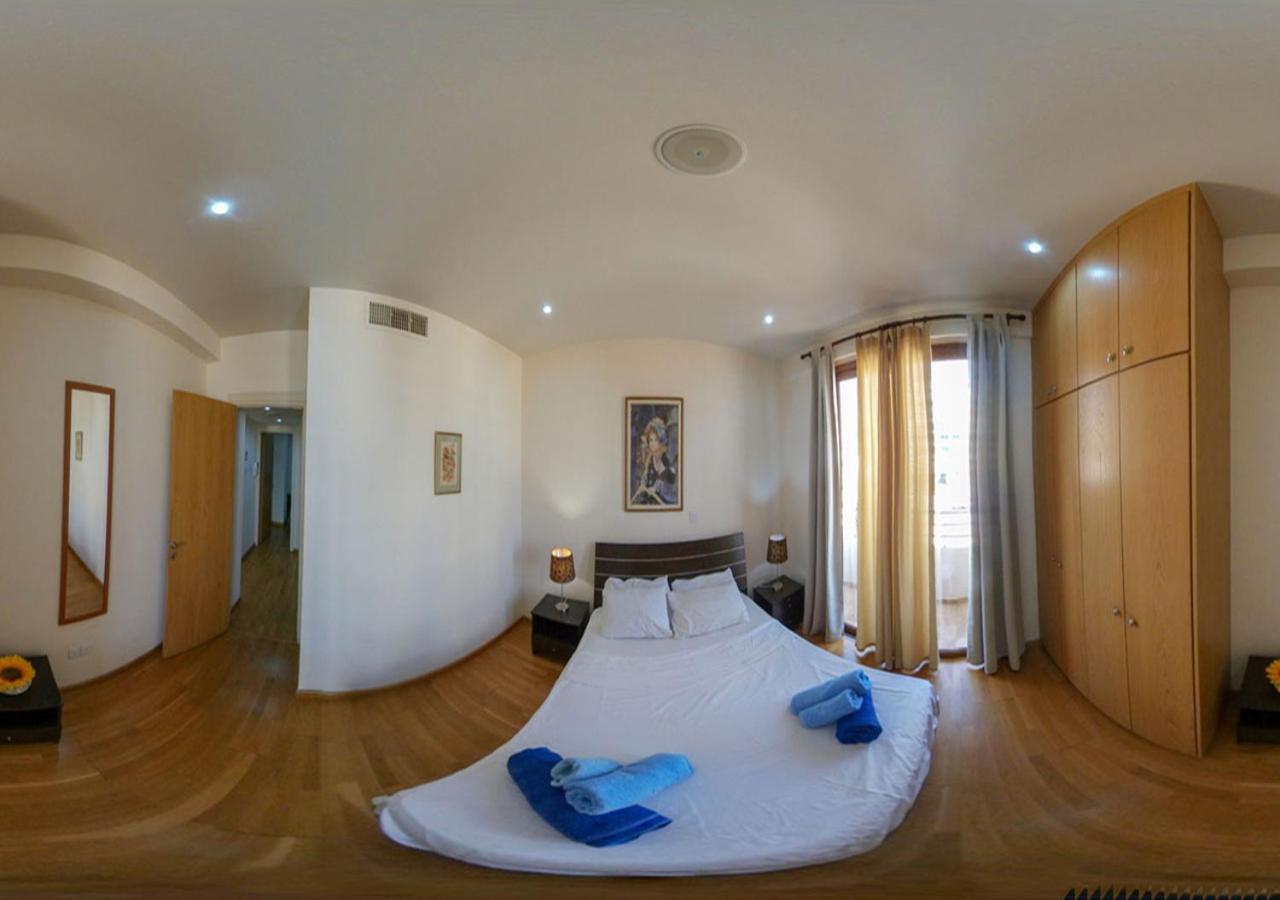 Ithaki Phinikoudes Apartment No. 204 Larnaca Buitenkant foto