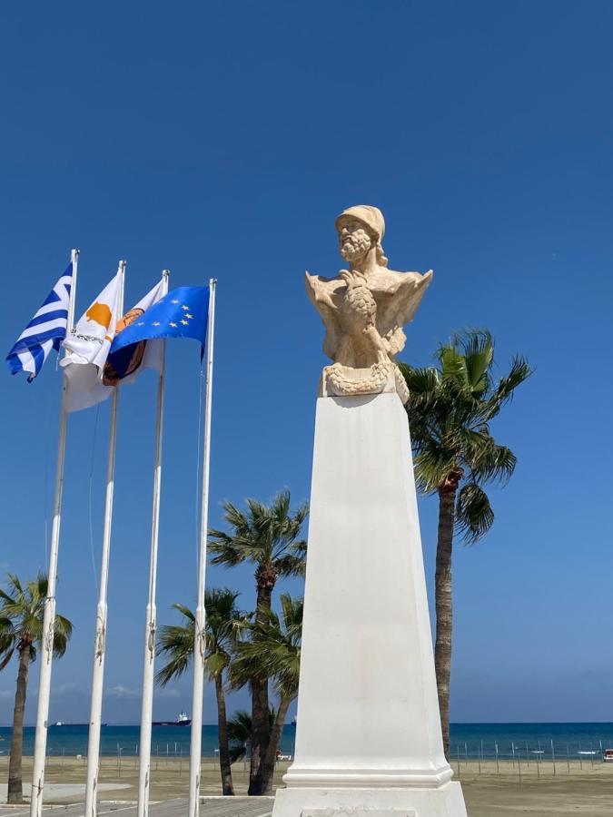 Ithaki Phinikoudes Apartment No. 204 Larnaca Buitenkant foto